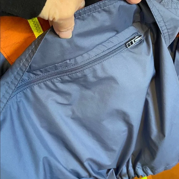 Nike Sportswear Icon Retro 90’s Clash Women's WindBreaker Jacket Size Medium - Picture 6 of 15